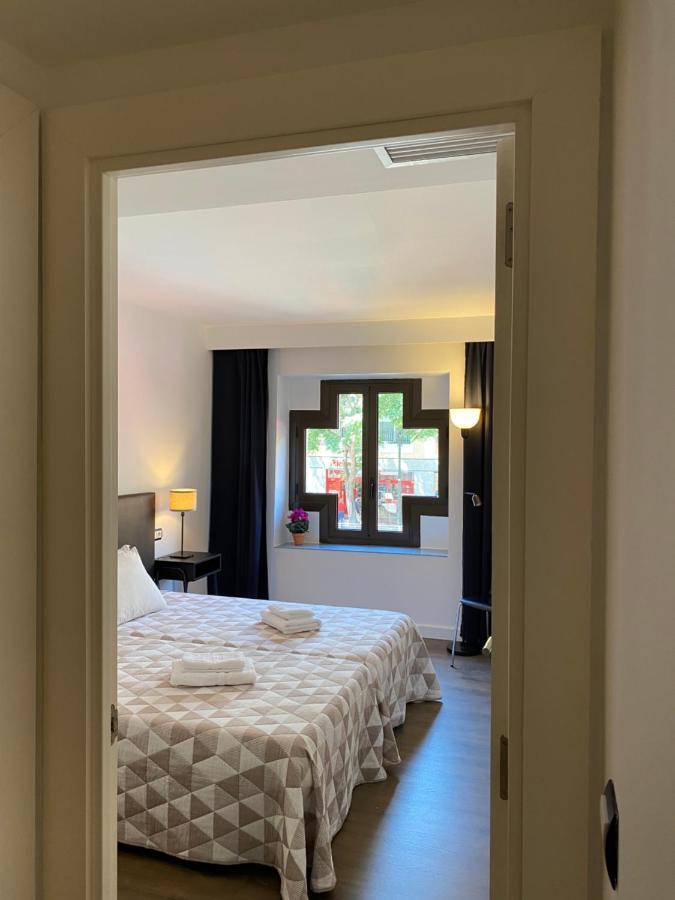 LC Apartamentos César Augusto Zaragoza Bagian luar foto