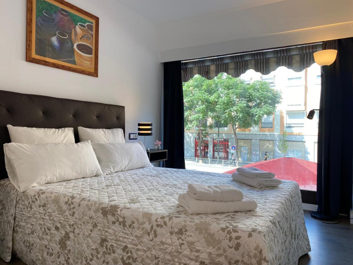 LC Apartamentos César Augusto Zaragoza Bagian luar foto